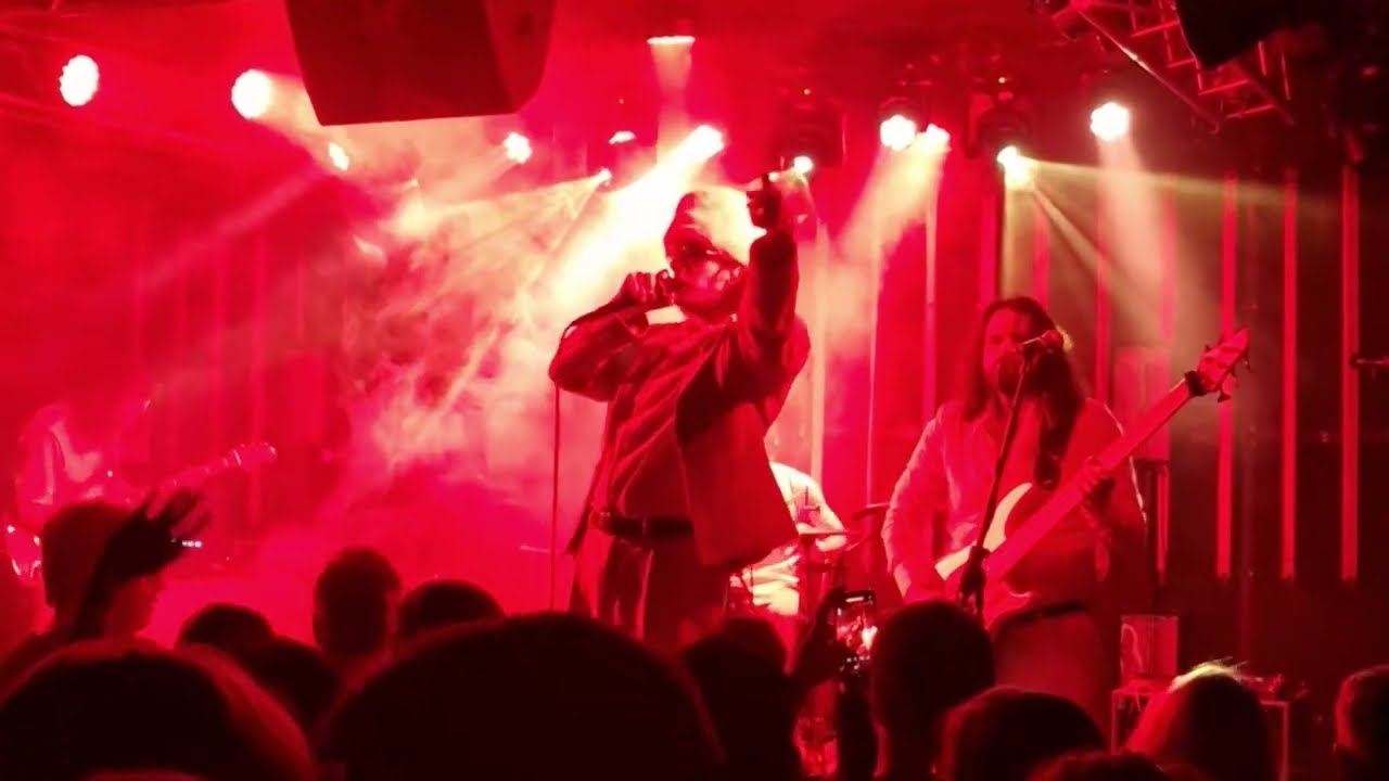 Vianova | Whatever Alright (Live Berlin 2025 - cassiopeia)