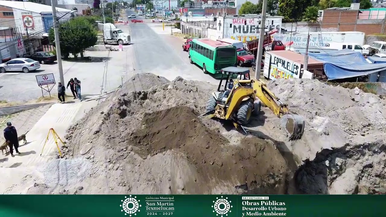 Continúa cerrada la vialidad a la altura del puente que conduce a El Verde, extreme precauciones.