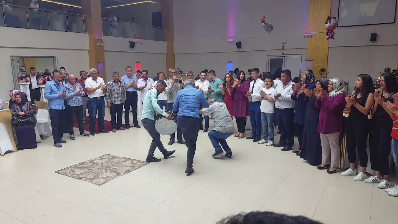 Mikail Poyraz.. avşar elleri avşar halayı