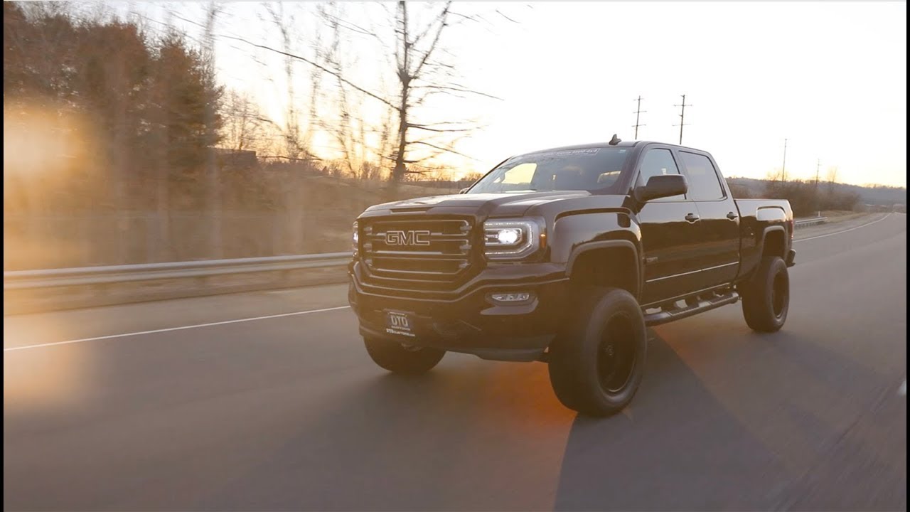 Custom Lifted 2017 GMC Sierra 1500 Crew Cab