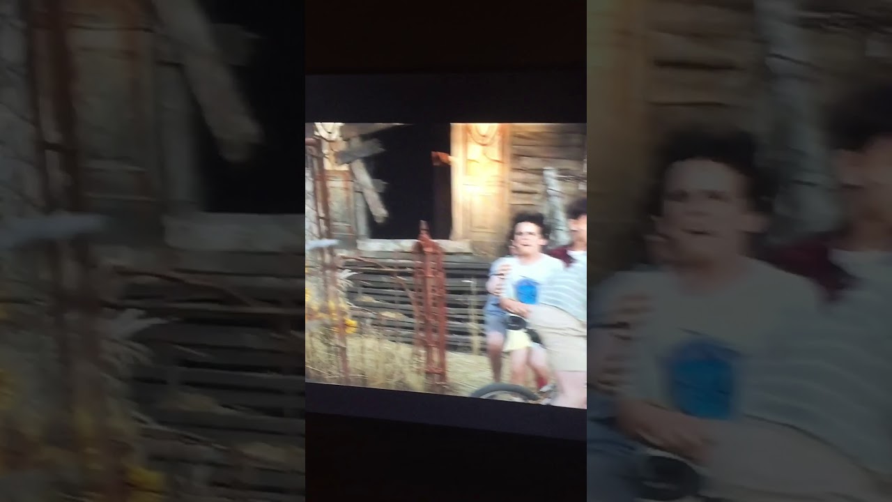 IT-evacuating the Neibolt house Extended scene!!!!!