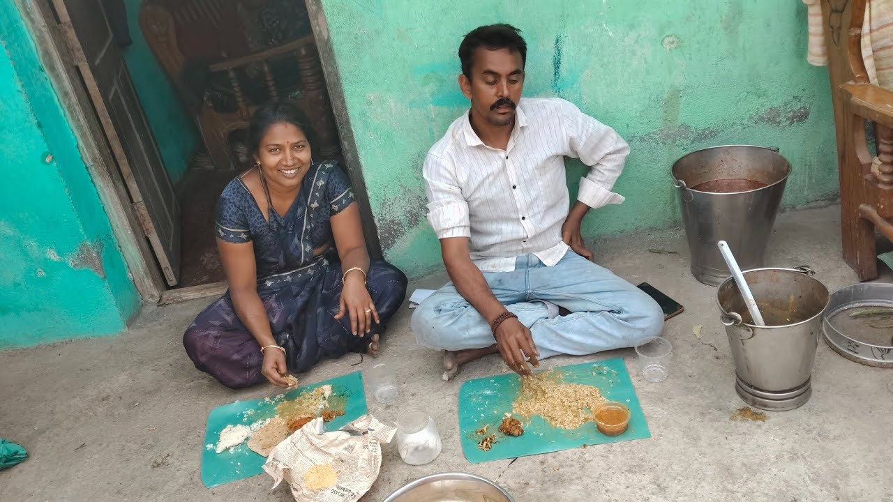 आज आमच्याकडे  जेवणाचा बार्शी चा 
