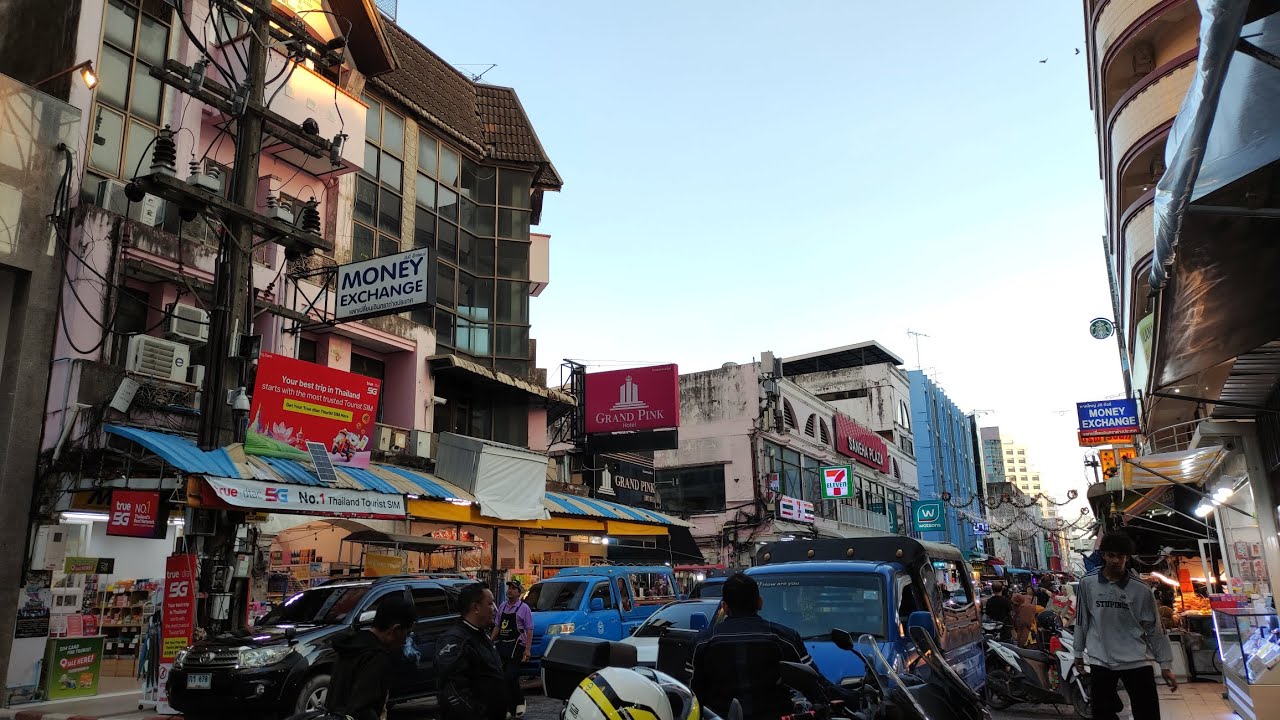 Walking in Downtown Hatyai, Thailand🇹🇭