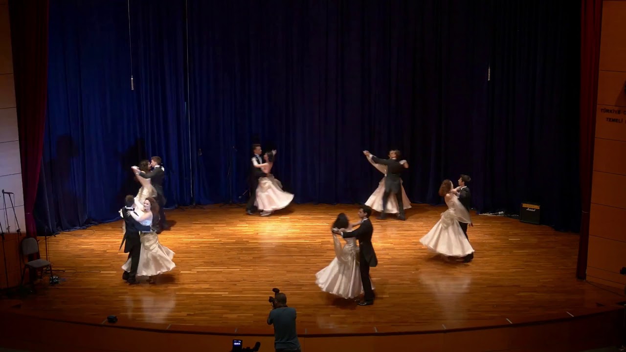 ENKA SANAT GÜNÜ  Adapazarı Enka Vals Gösterisi