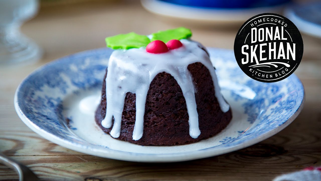 Mini Chocolate Christmas Puds!