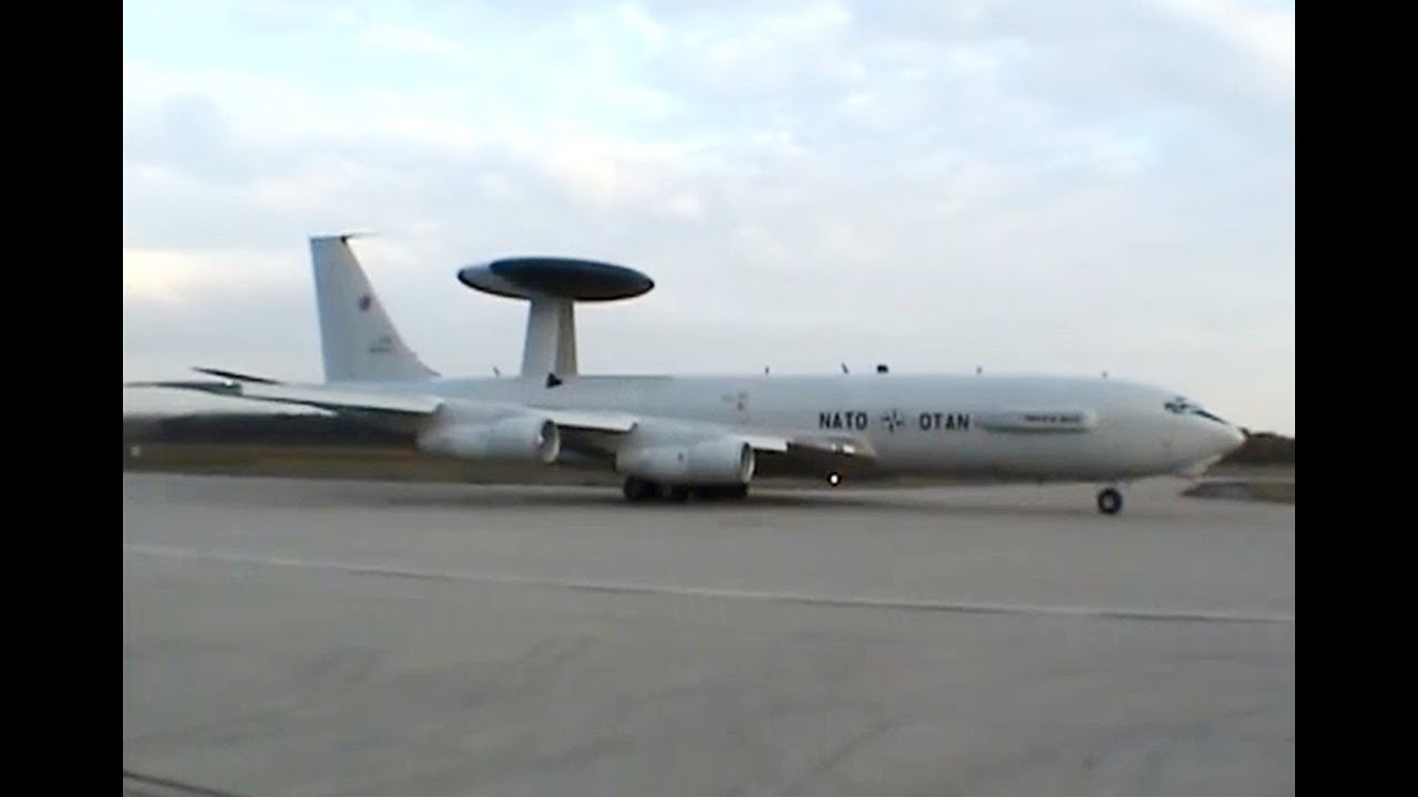 NATO AWACS E-3A (Boeing 707-300 Early Warning) noisy taxi and takeoff scenes! [AirClips]