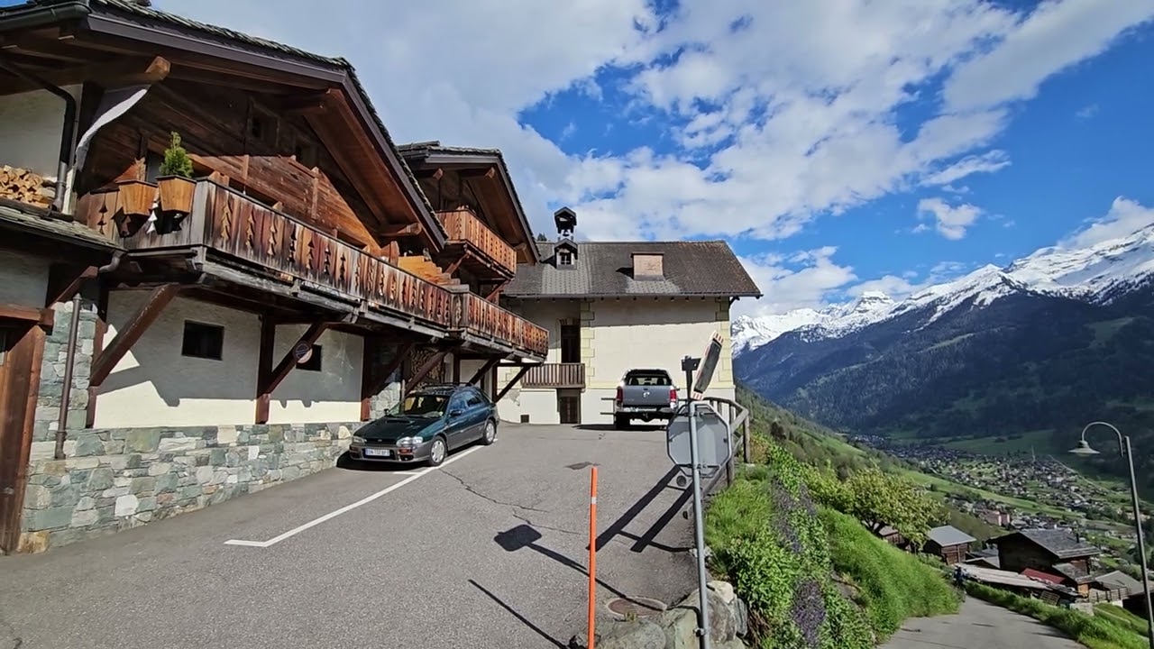 Le Chable au Verbier.  Suisse. bus