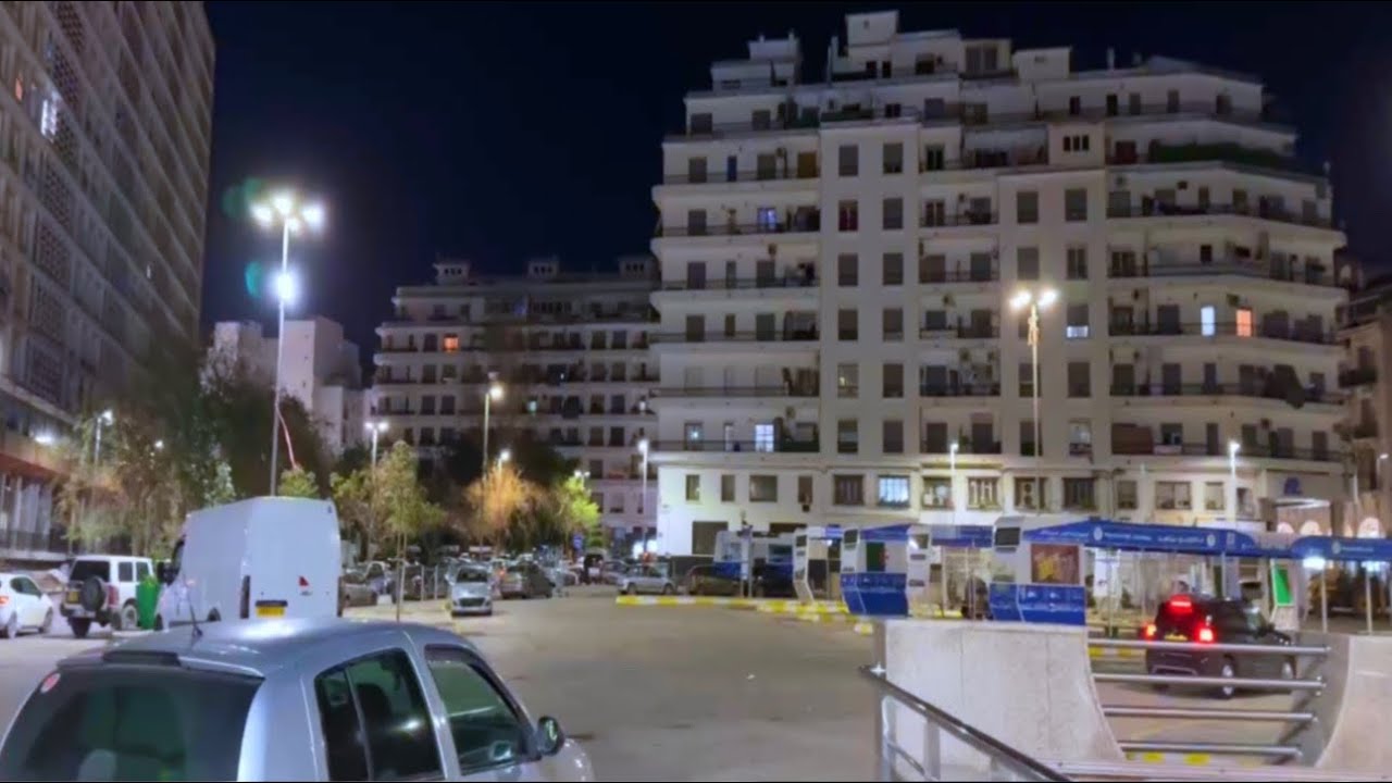 سيدي أمحمد بالعاصمة: جولة ليلية رمضانية من شارع الاستقلال إلى ساحة أول ماي مرورا بساحة المصالحة