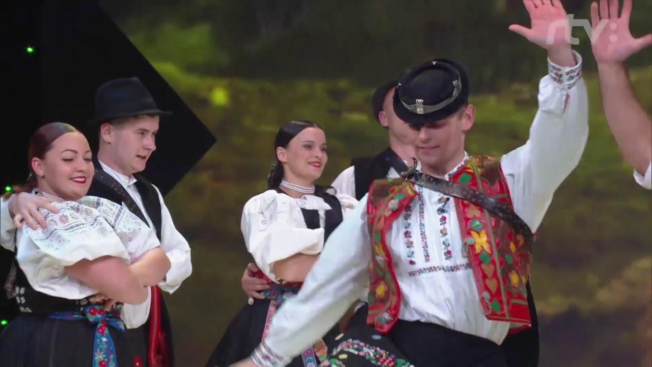 Folklórny súbor Podpoľanec - Zem spieva