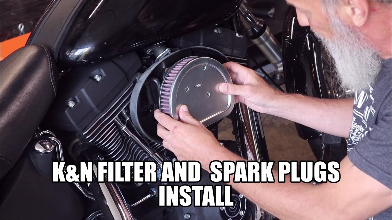 2008 Harley Night Train K&N air filter and spark plugs install