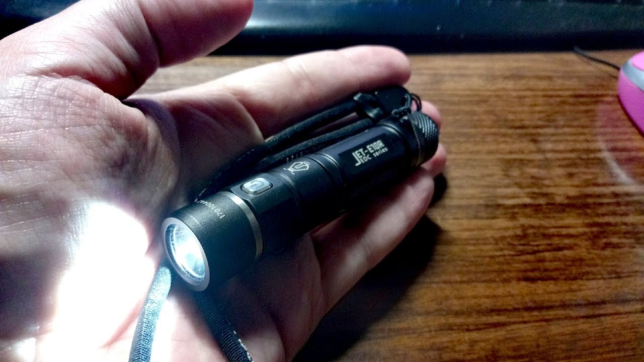 ФОНАРЬ С МИКРО USB КАБЕЛЕМ JETBeam E10R C GEARBEST