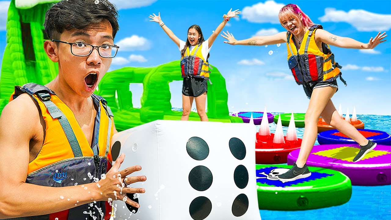 Мы построили ГИГАНТСКУЮ ИГРОВУЮ ДОСКУ на ВОДЕ!