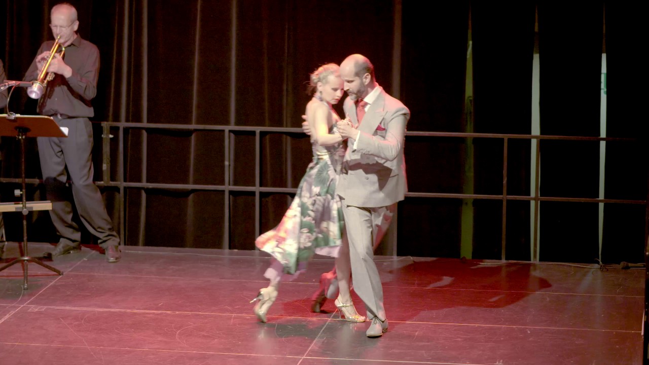 Cuartito Azul - Ricardo & Raquel