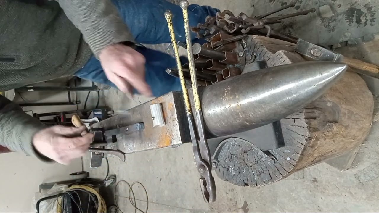 Gordon Williams  method to make an eyeball tool for wizards,steers dragons etc.  Very fast and easy!