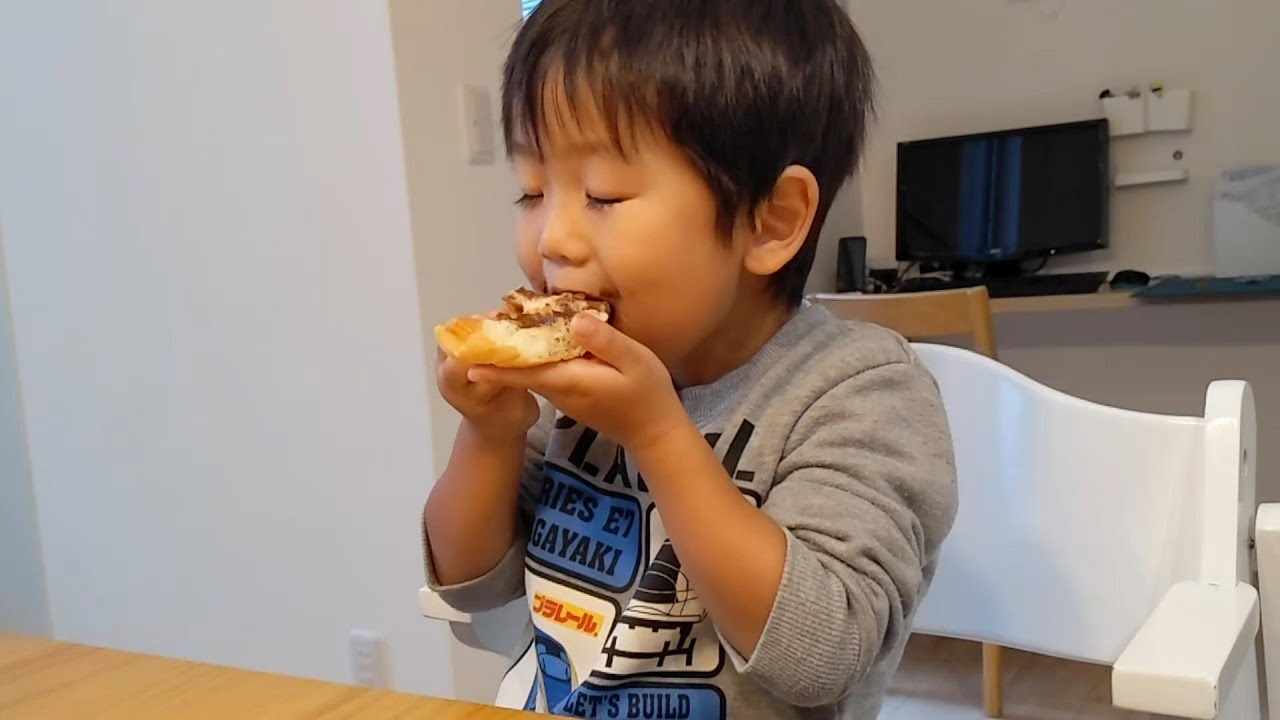 アンパンマンぱんぱんを食べるどんちゃん　＃1607　ひなごんおいちゃんどんちゃん三兄弟vlog