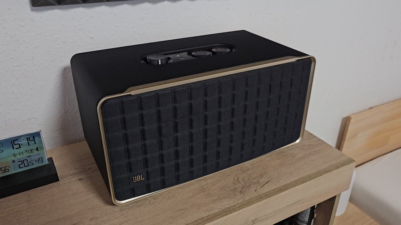 Mad Moon Falling Bass with JBL Authentics 500 :O