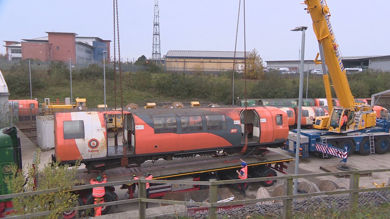 Old Glasgow Subway Carriages - STV News Report (Fraser Nicoll)