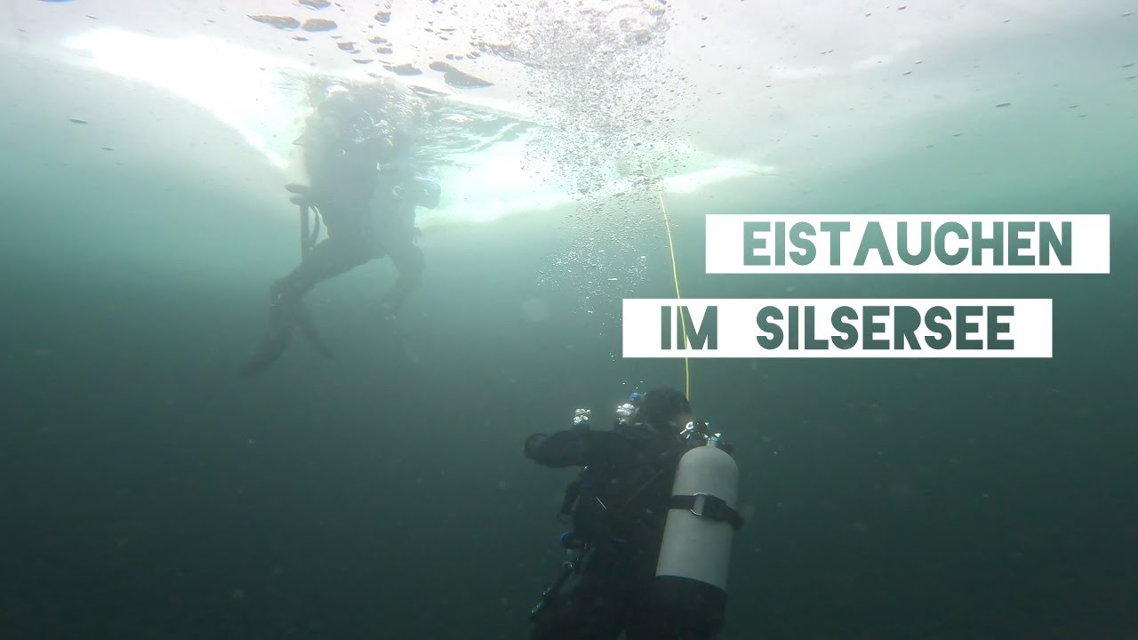 Eistauchen im Silsersee in der Schweiz am 2. März 2024