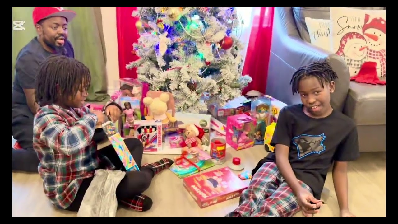 Christmas 🎄 🎅 Boxing Day Gift Unwrapping 🎁