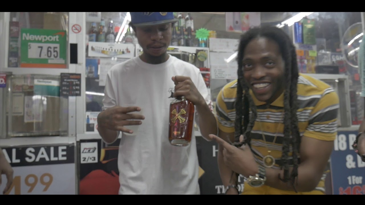 ShenTwins&times;Shen Mall Shenmob