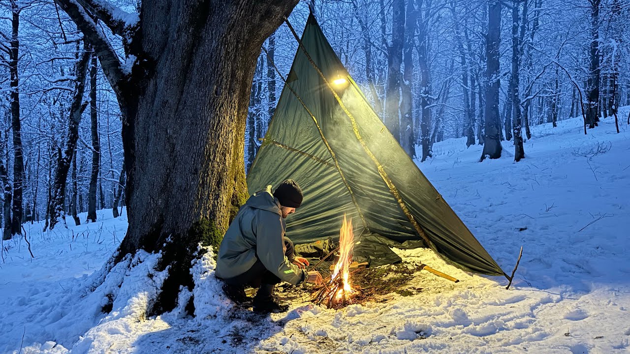 Can I Survive 4 Days Alone in a DEADLY Blizzard at -48°C?