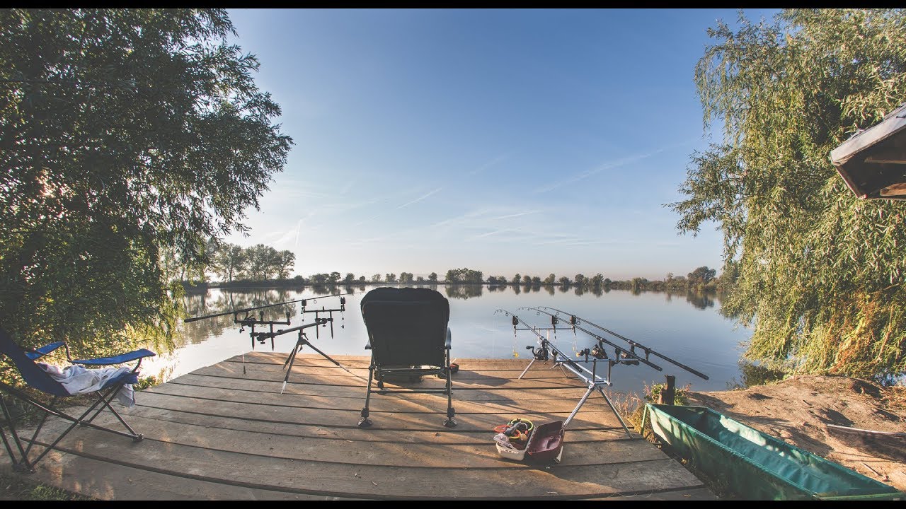Mika Alas jezero - Carp Boat - Fishing - brod za prihranu
