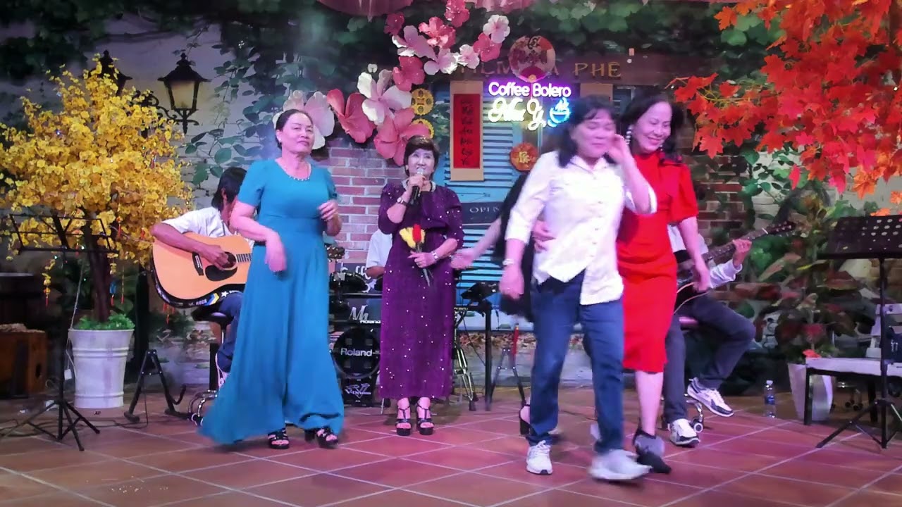 Chiều sân ga -  Sáng tác: Sông Trà  - Trình bày : Phi Long