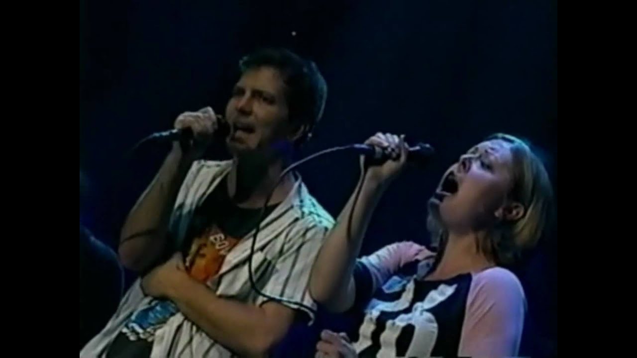 15.) Hunger Strike (Pearl Jam, Mexico 2003)