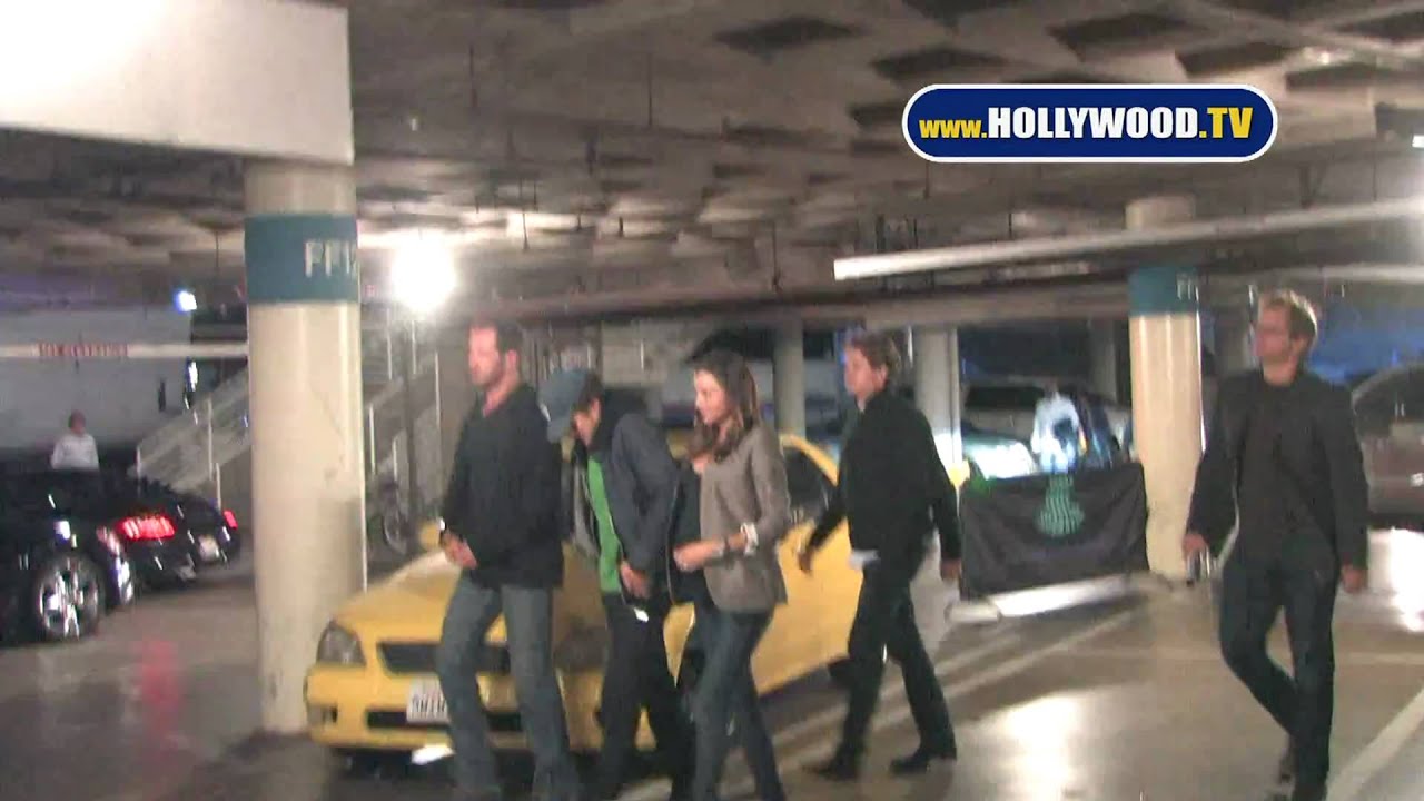 EXCLUSIVE: Orlando Bloom Accompanies 8- Month Pregnant Meranda Kerr
