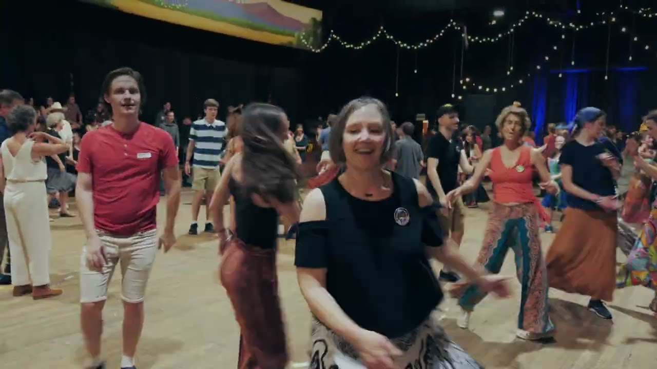 Contra Dancing Sautee - Seth Tepfer & Playing with Fyre - Thanks to the Tom