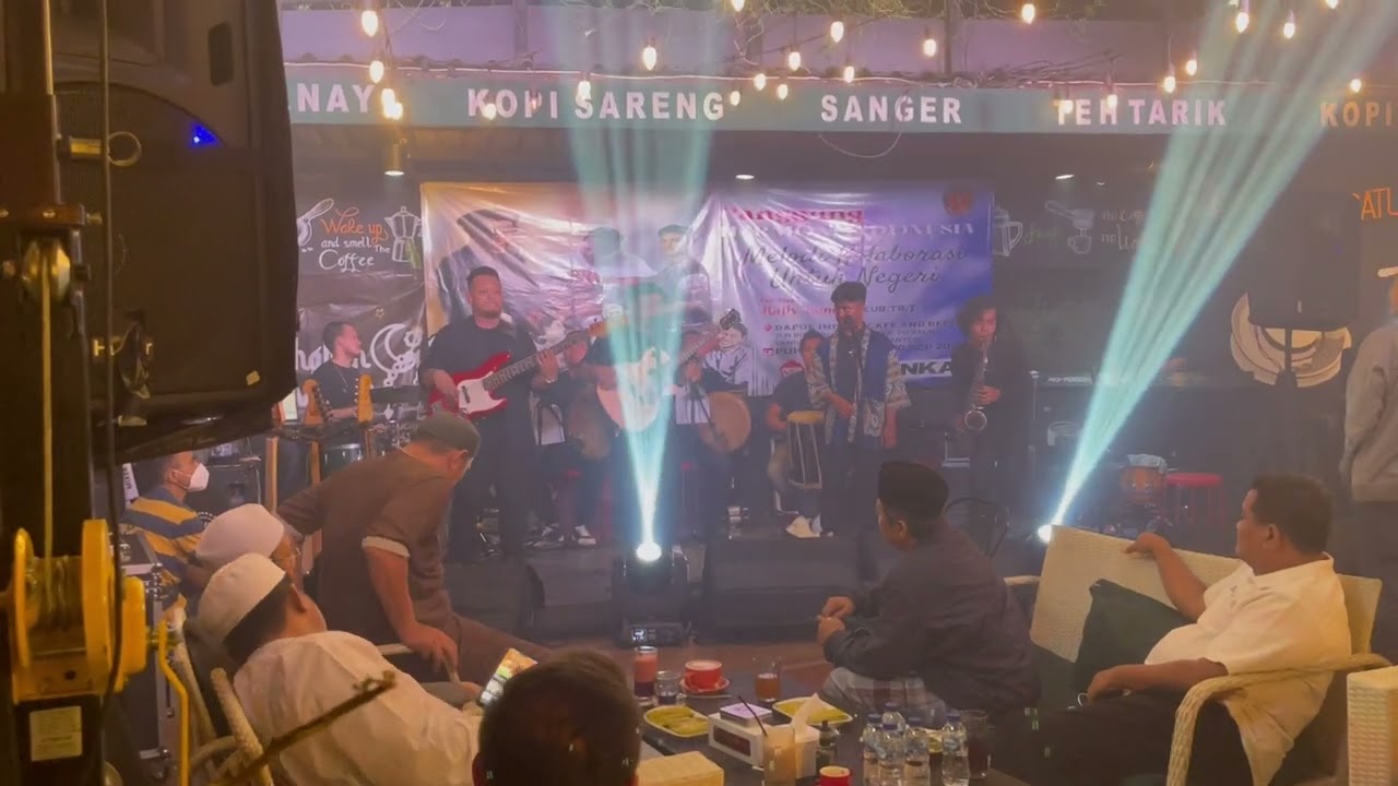 KEUBITBIT FT RAFLY KANDE & FAHMIL ARABI - PERAHU [LIVE at PANGGUNG HARMONI INDONESIA]