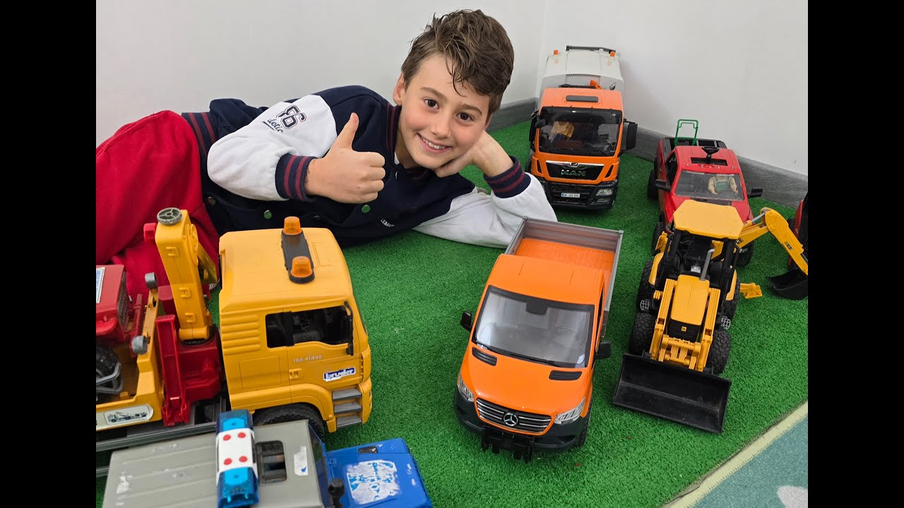 Bruder Toys Tow Truck Rescue vehicles. #backhoeloader