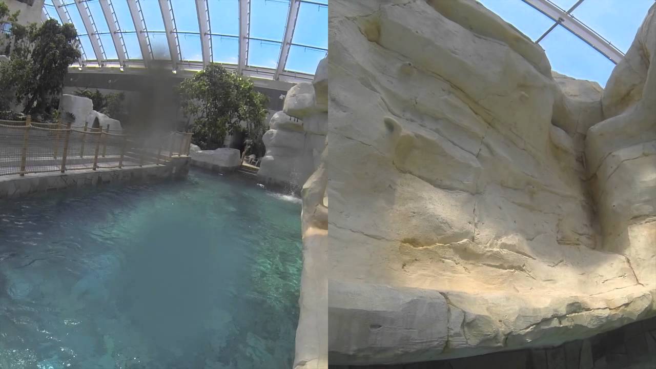 Aquamundo piscine center parcs le bois aux daims avec ses toboggans et sa rivière sauvage
