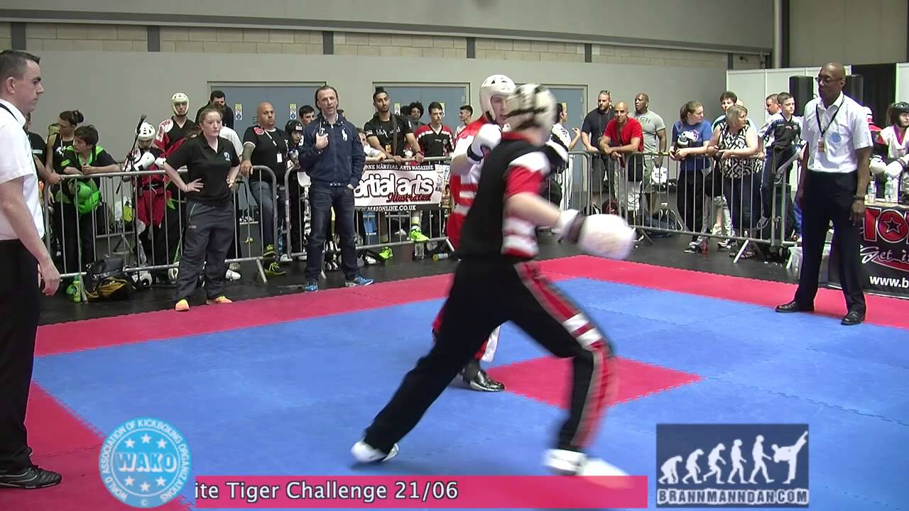 Ross Brennan v Alex Yeats Top Ten British Championships 2014
