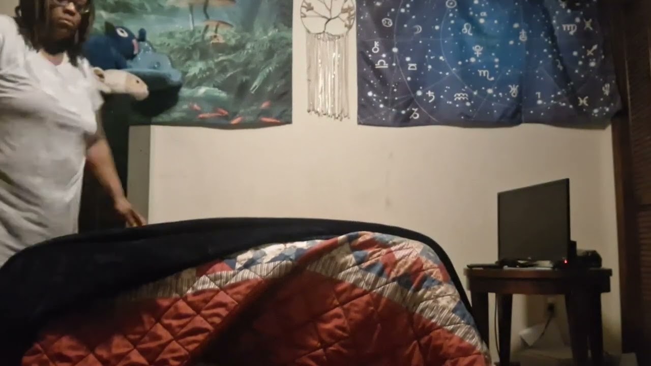 Cleaning up My Room and Making up My Bed at 5am 