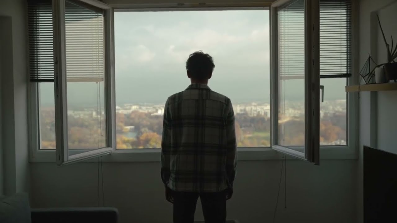 Novopol feat. Kenza Taleb - Waiting for the moon (Official Clip)