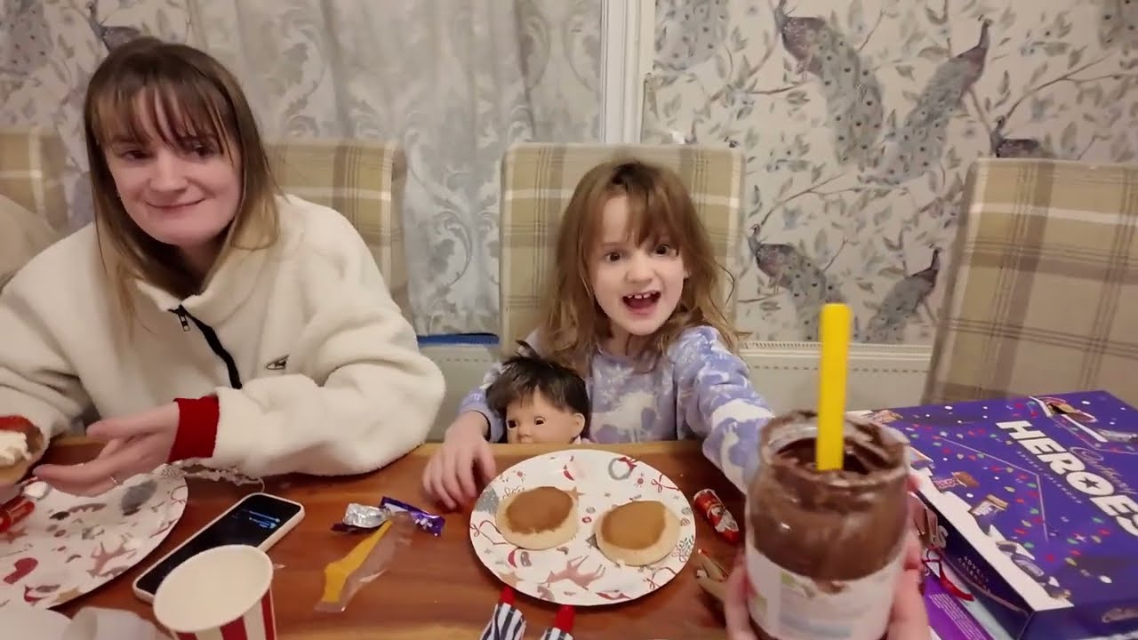ADVENT CALENDARS AND TILLIE'S NEW ROOM| The Radford Family