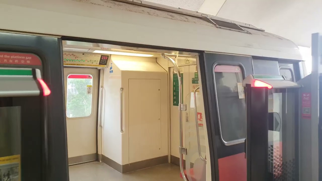 [SMRT] C151A 521/522 departing EW6 Kembangan