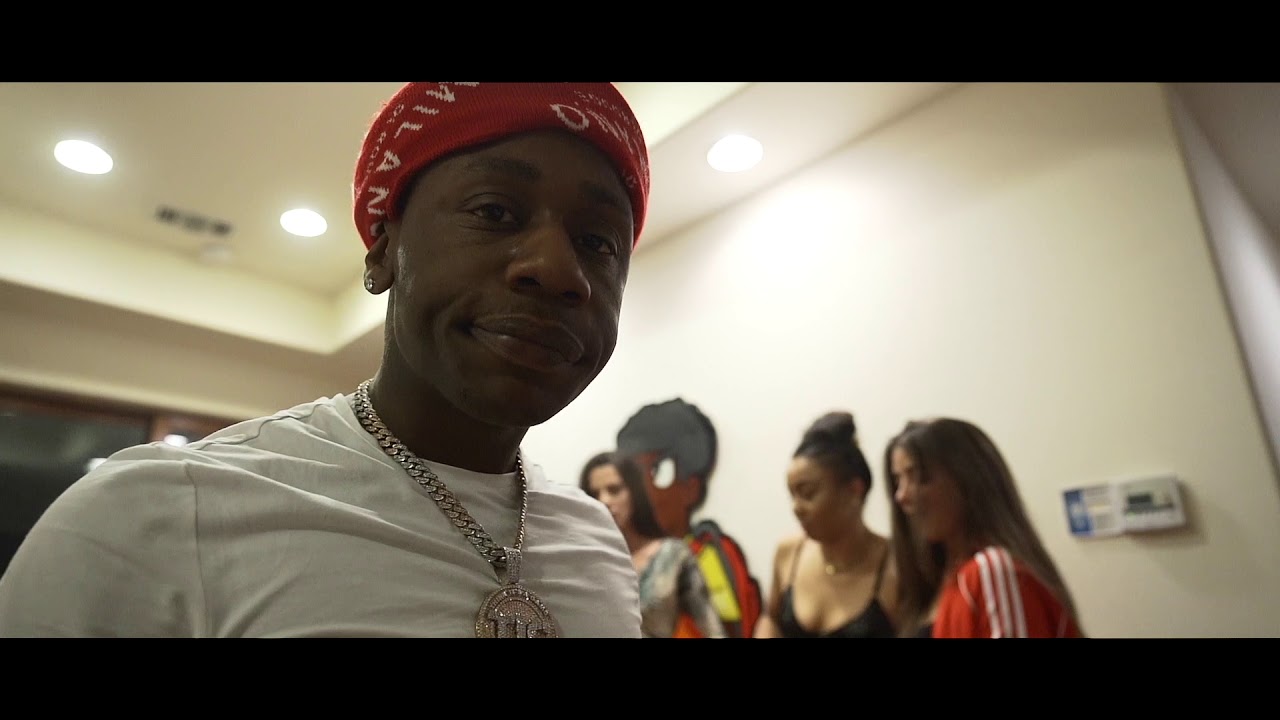 Soulja Boy ft. Q Money - Walk In The Drip