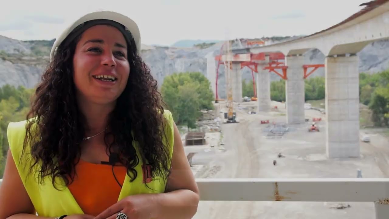 Ejecución del Viaducto sobre los ríos Gallego y Aurín en Sabiñanigo (Huesca, España)
