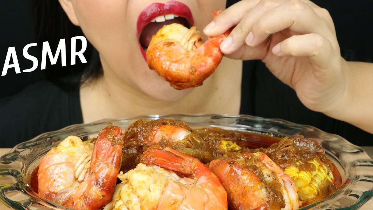GIANT PRAWNS, EGGS, CORN & POTATOS SOAKED IN BLOVES SAUCE ~ ASMR (No Talking)