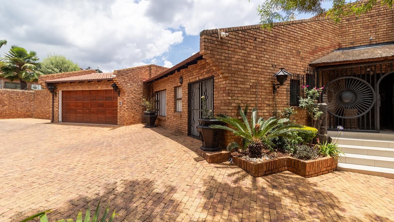 House for For Sale | Glenvista