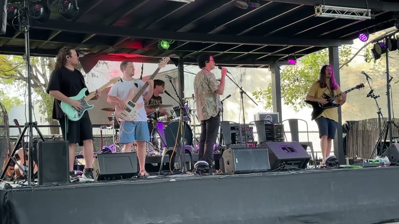 The Neverenders with Nate Kelley- Delirium Trigger (Soundcheck) 11/7/25 Magic 13 Brewing Co.