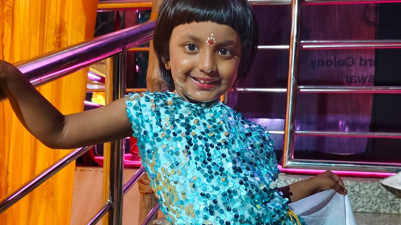 ମୋ ଝିଅର ସ୍କୁଲରେ anualfunction ରେ ମୋ ଝିଅର dance performance କେମିତି ହେଇଚି comment ରେ ଜଣେଇବେ