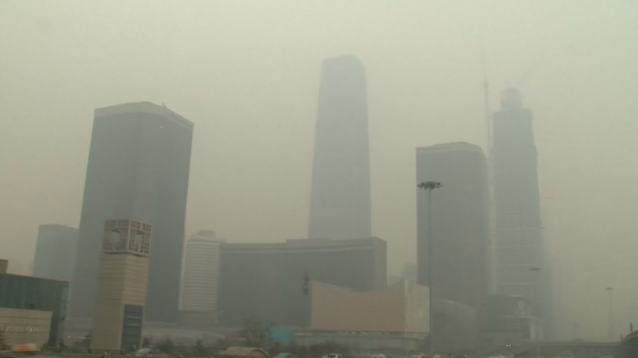 Beijing smog: First ever red alert is issued closing schools