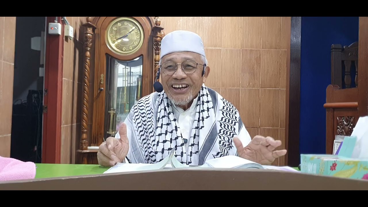 Kuliah maghrib Ustaz Hj Ali Tajid dgn kitab Penawar Bagi Hati di Masjid Seri Mungkal.