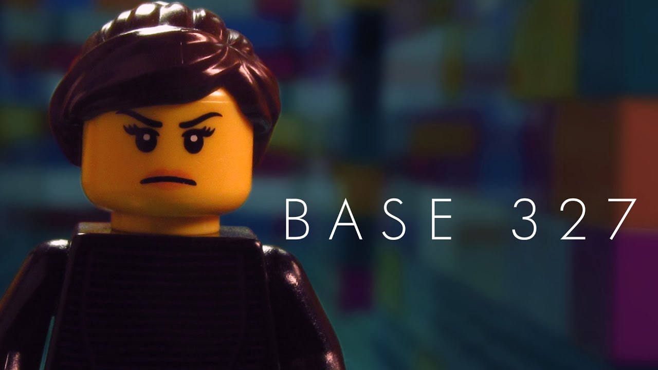 Base 327 - Snowtrooper Loves Fox