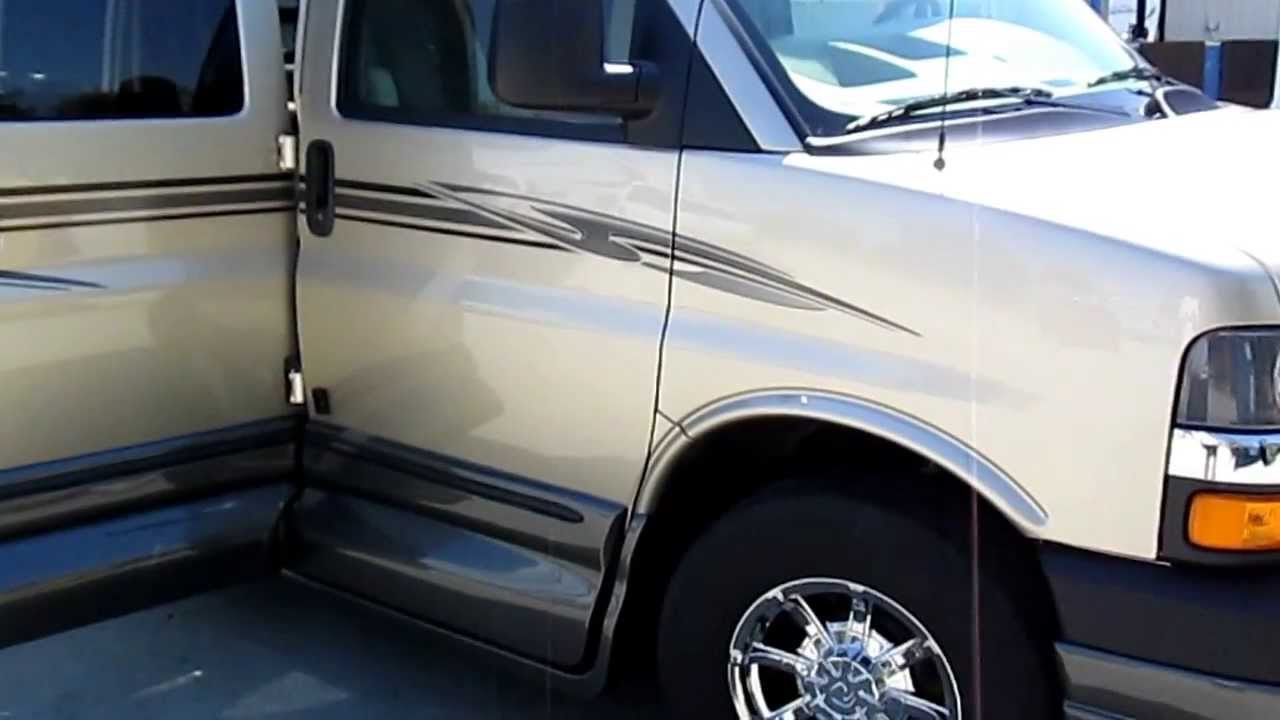 Roadtrek Roadtrek 170-Versatile Motor Home Class B @ Mike Thompson RV Super Store