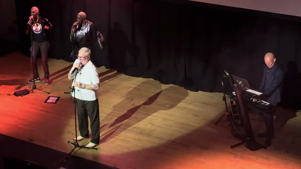 Erasure (live in Edinburgh)- Oh L’ amour- September 2025