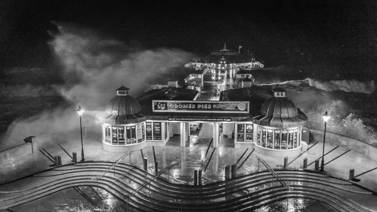 'The Cromer Pier Show' - Rough seas and huge waves batter the North Norfolk coast